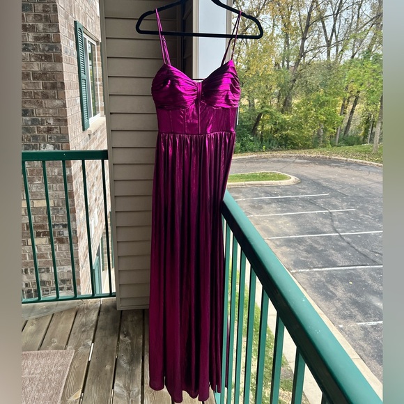 🆕✨City Studio Magenta Pleated Gown Long Formal Dress 9/10 Shiny Satin Prom Maxi - Picture 4 of 17